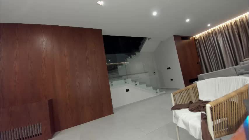 ehotlovea Приват Записи 2025-12-12