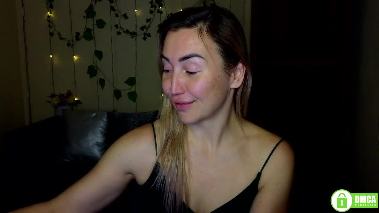 Jullyblondkiss Приват Записи 2026-01-07