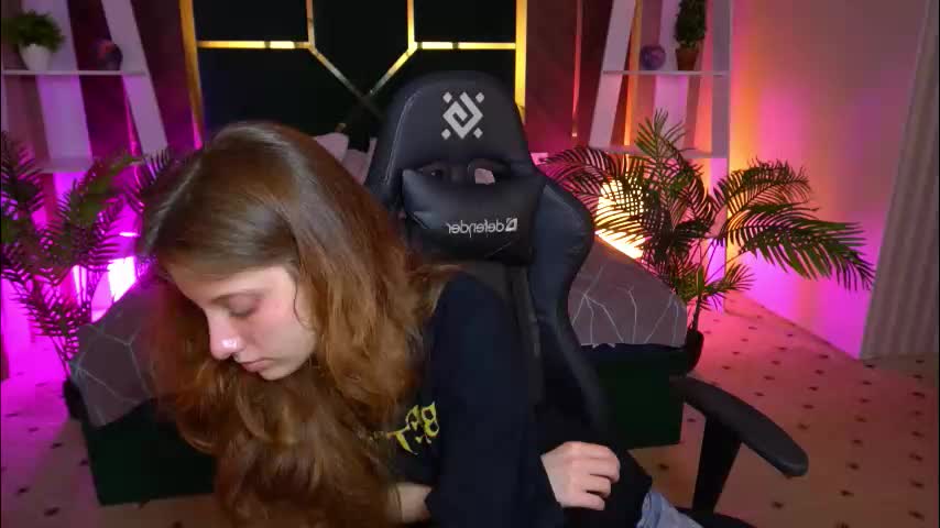 cuteefoxy Приват Записи 2025-11-18