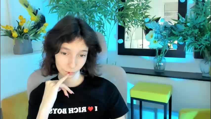 emmanuellbrown Приват Записи 2025-11-12