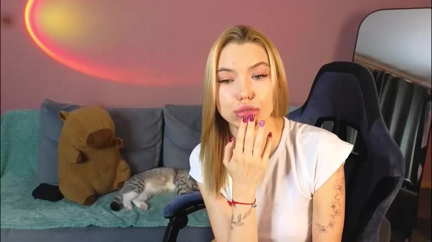 _capybara0_0 Приват Записи 2025-12-15