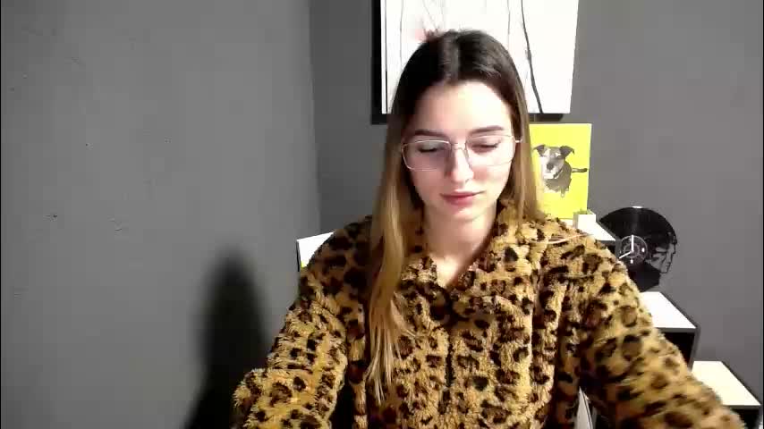 olivia_vi Приват Записи 2025-12-11