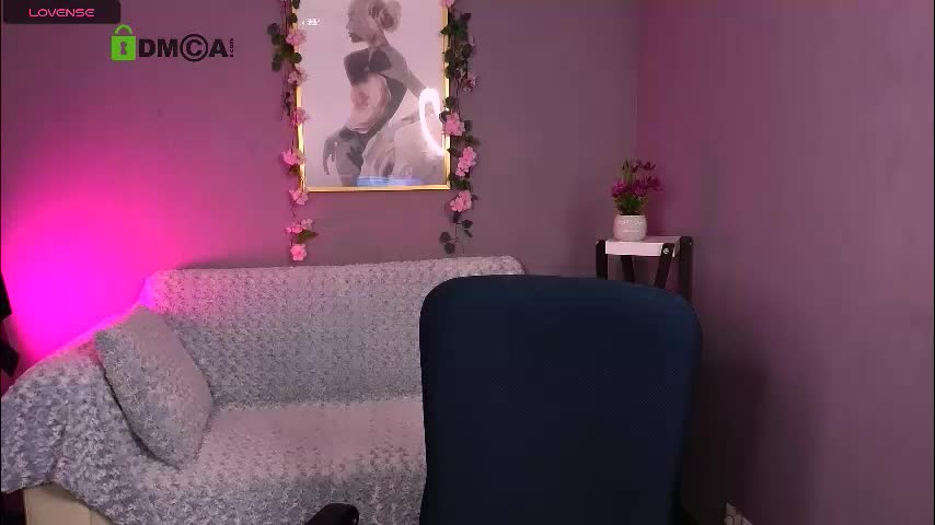 playful_sophie Приват Записи 2025-12-10