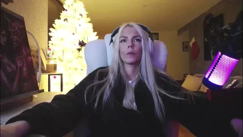 tinykylie Приват Записи 2025-12-13