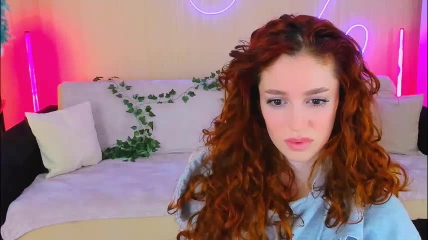 christinaconteeree Приват Записи 2025-11-19