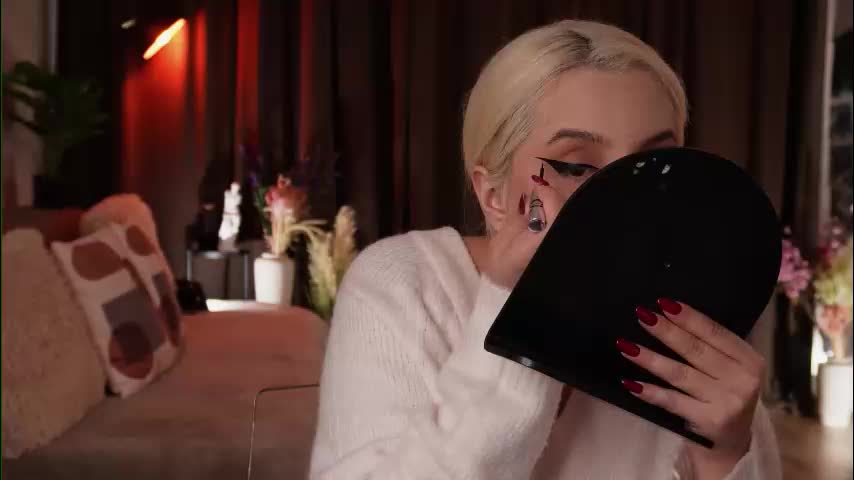 victoriamorrone Приват Записи 2025-11-16