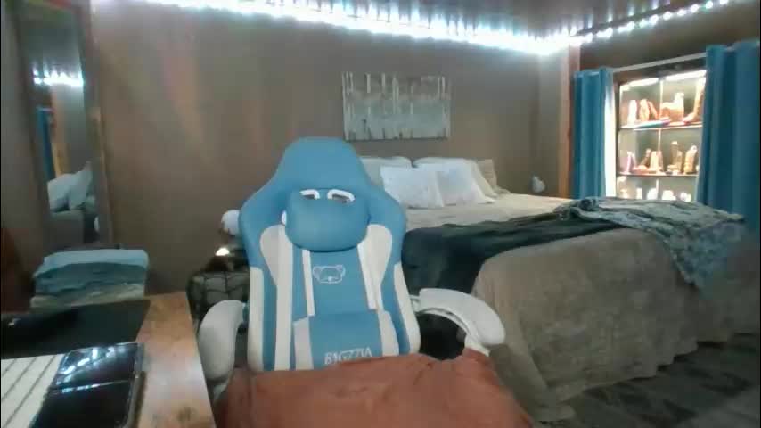 mavismable Приват Записи 2025-12-17