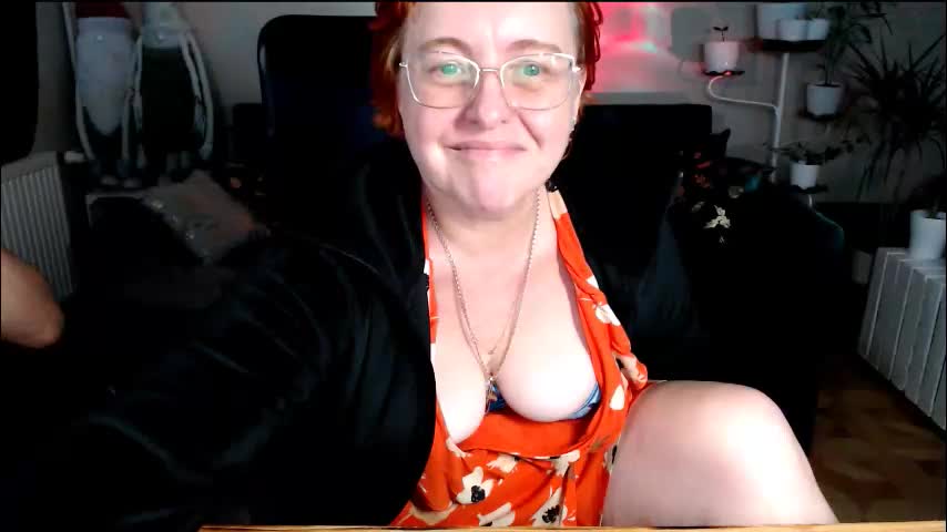 joannaandneighbour Приват Записи 2025-12-09