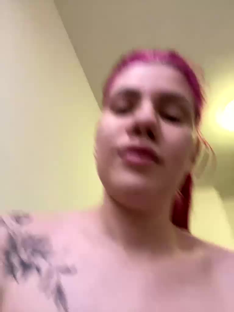 NiMfOmAnKA_s_Saskoj Приват Записи 2026-01-09