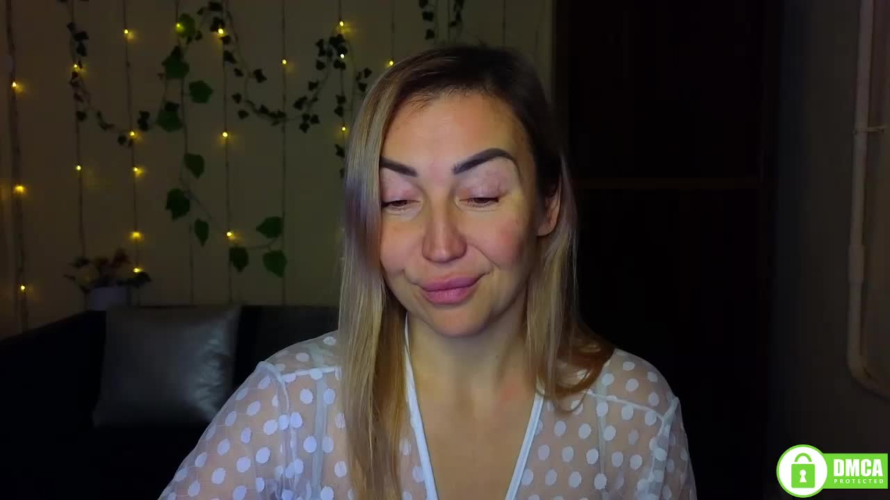 Jullyblondkiss Приват Записи 2026-01-09