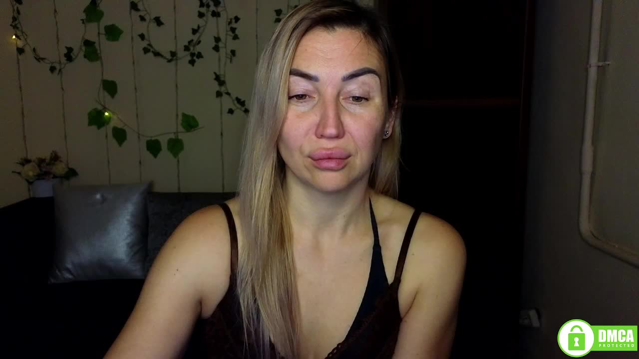 Jullyblondkiss Приват Записи 2026-01-15