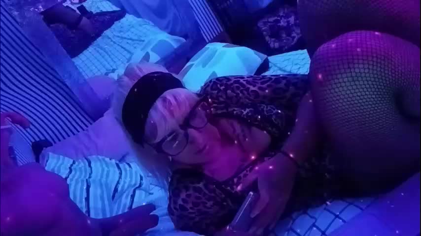 kikilovespartylights Приват Записи 2026-01-18