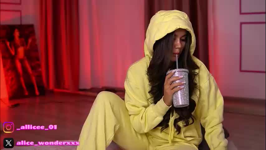 vanessasimon Приват Записи 2026-01-18