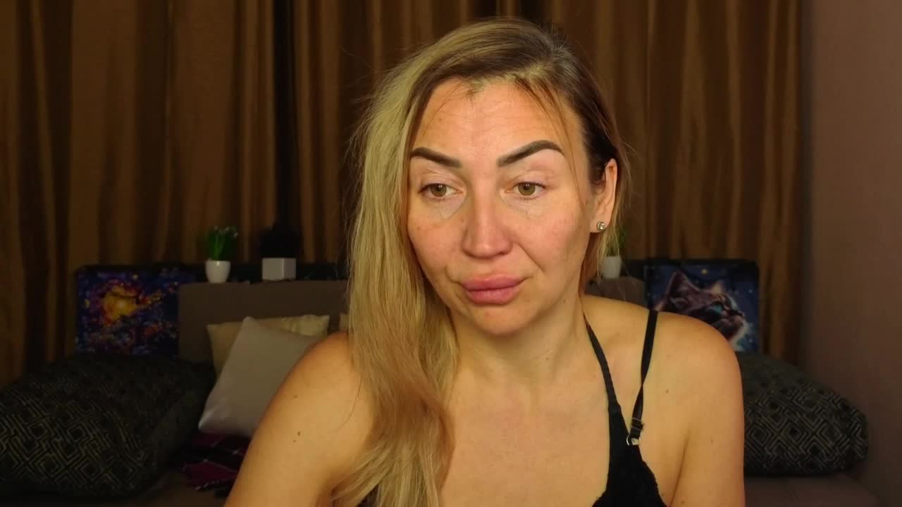 Jullyblondkiss Приват Записи 2026-01-19