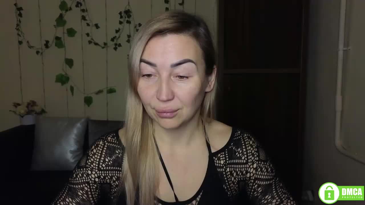 Jullyblondkiss Приват Записи 2026-01-25