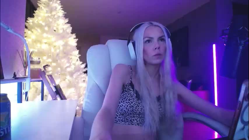 tinykylie Приват Записи 2026-02-05