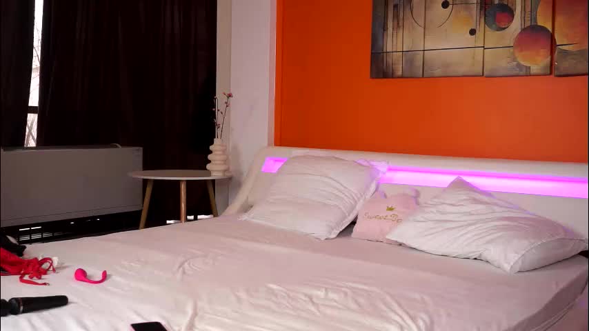 lovingblondie Приват Записи 2026-02-09