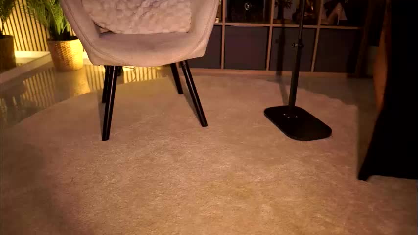 miss_ema_divine Приват Записи 2026-02-13