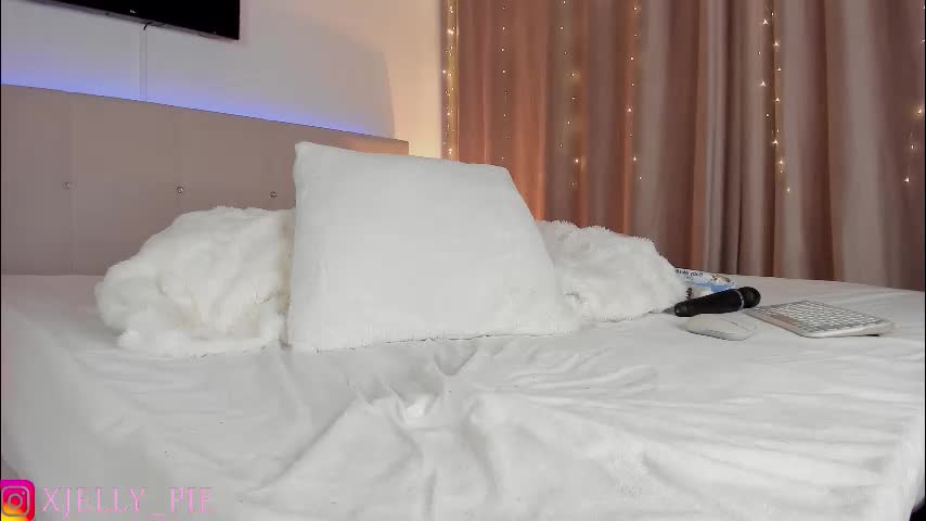 xjelly_piee Приват Записи 2026-02-15