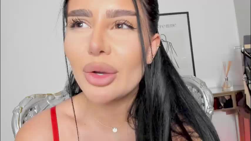 moniqueeass Приват Записи 2026-02-15