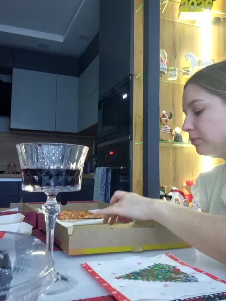 lolave Приват Записи 2026-02-15