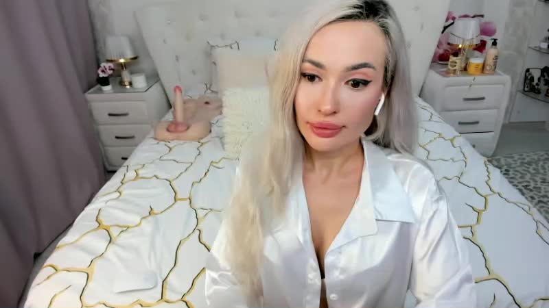 HottieBritney Приват Записи 2026-02-19