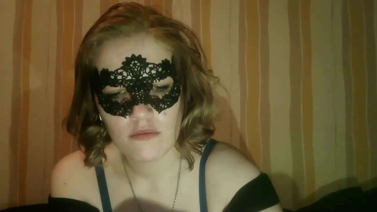 Sarah-Jane Приват Записи 2026-02-23