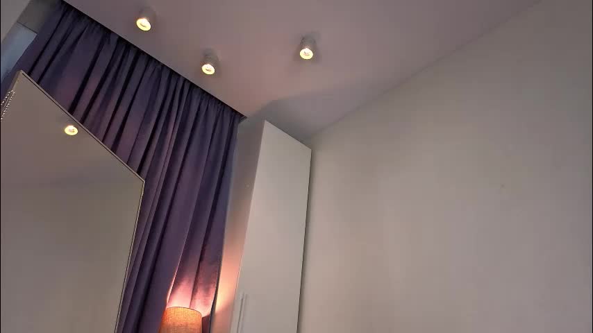 elfiecollins Приват Записи 2026-02-25