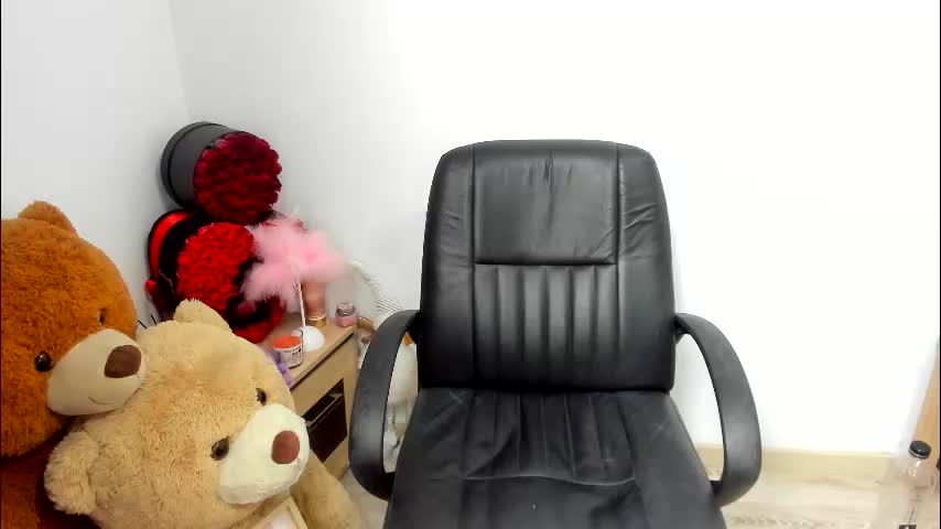 sassytiff Приват Записи 2026-03-02