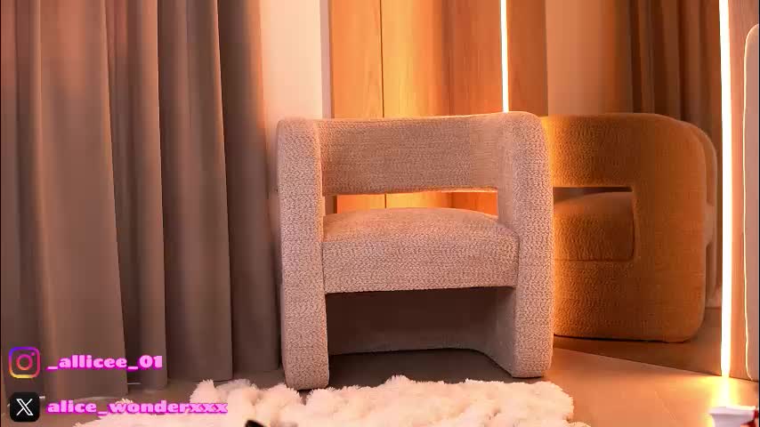 vanessasimon Приват Записи 2026-03-03