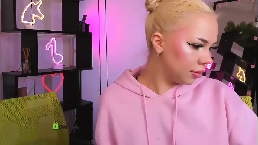 mila_glow Приват Записи 2026-03-04