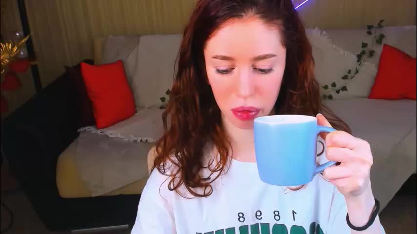 christinaconteeree Приват Записи 2026-03-08