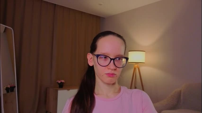 lynettebails Приват Записи 2026-03-08