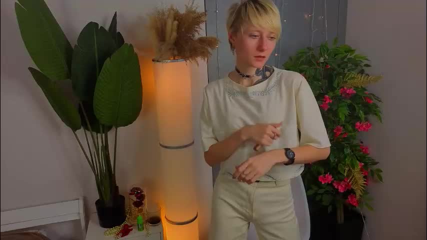 katiebrimhall Приват Записи 2026-03-10