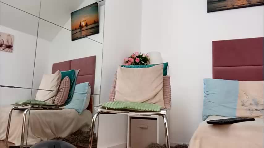 julianejae Приват Записи 2026-03-12