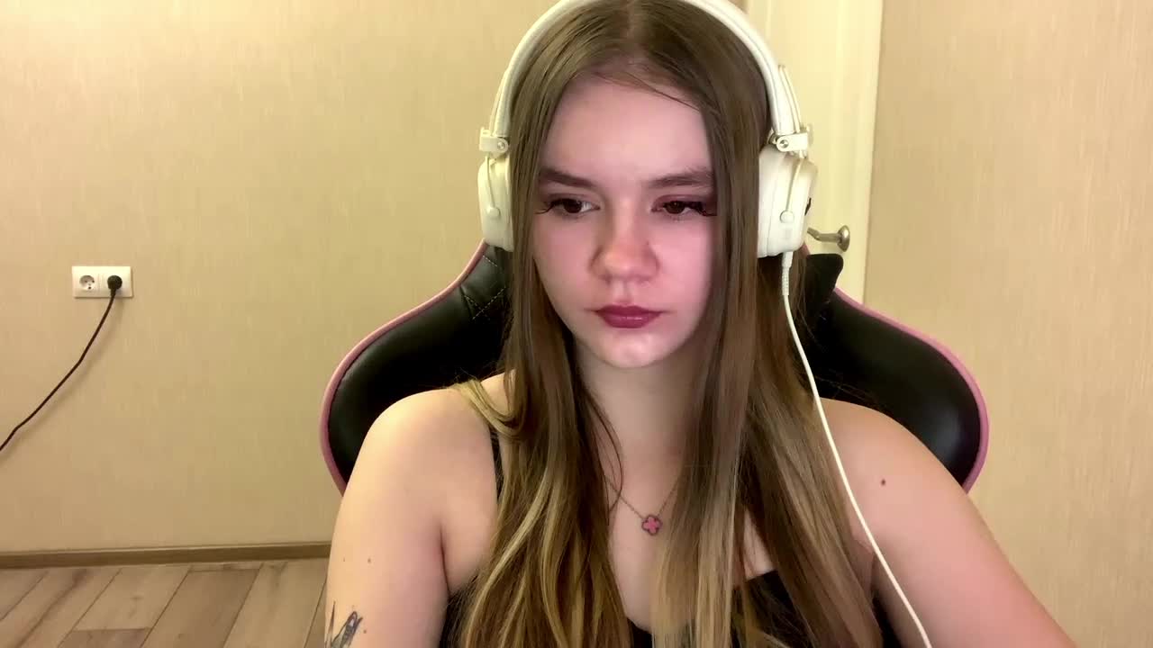 AgnesShyy Приват Записи 2026-03-13