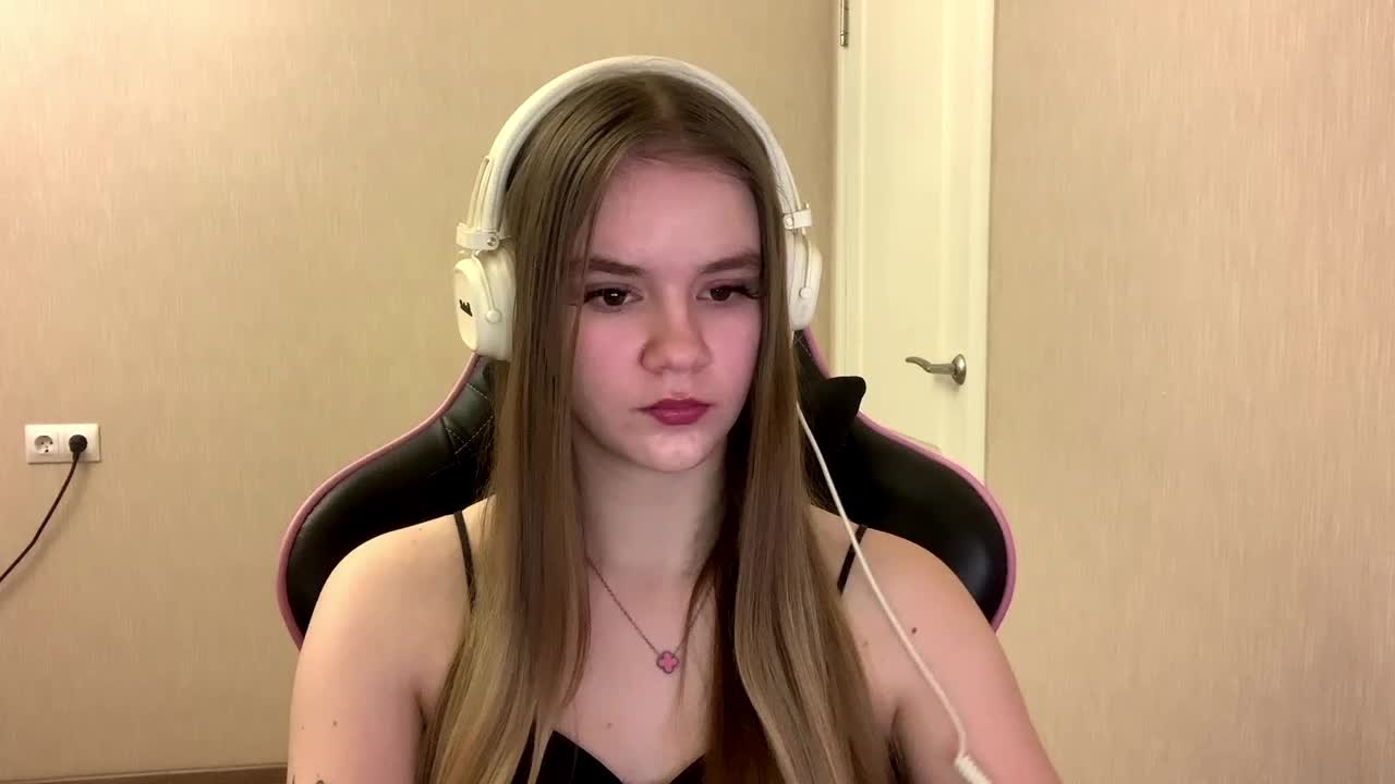 AgnesShyy Приват Записи 2026-03-13