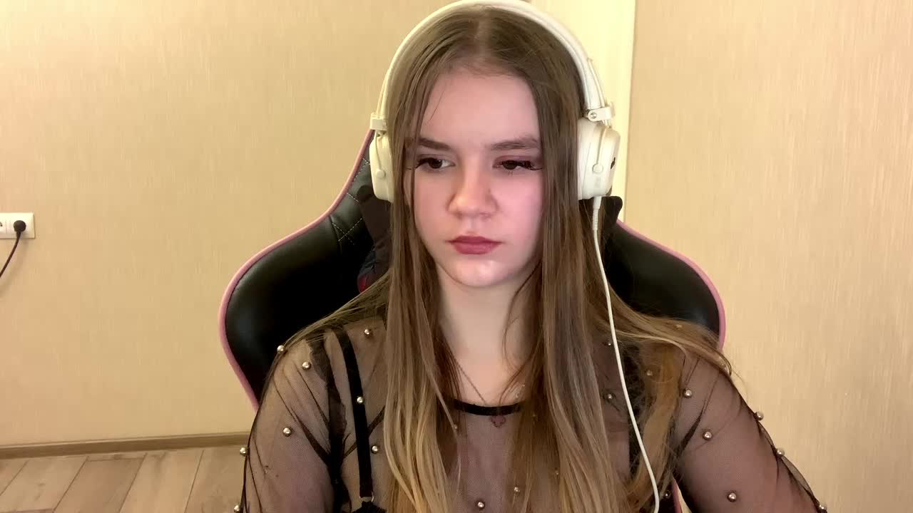 AgnesShyy Приват Записи 2026-03-13