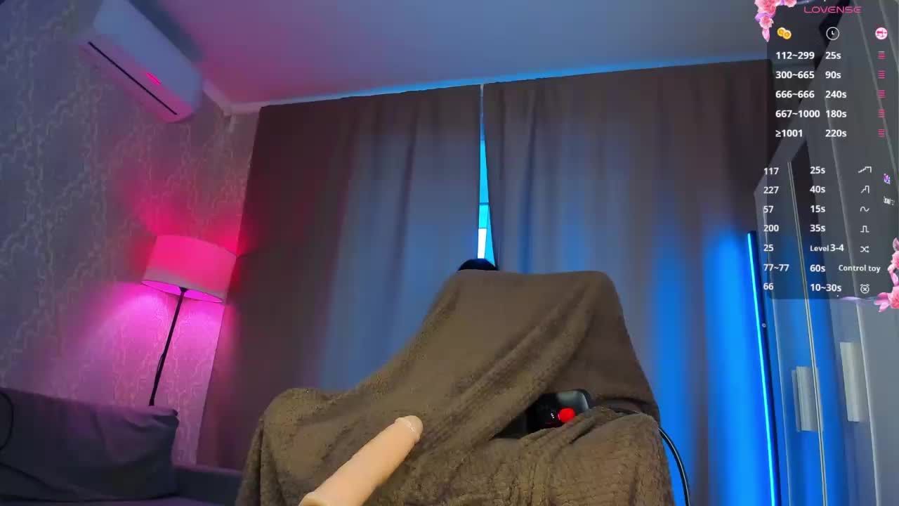 Juicy-Vikki Приват Записи 2026-03-13