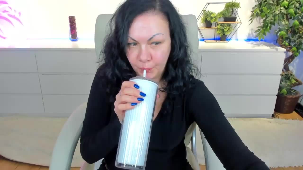 IrissMoon Приват Записи 2026-03-15