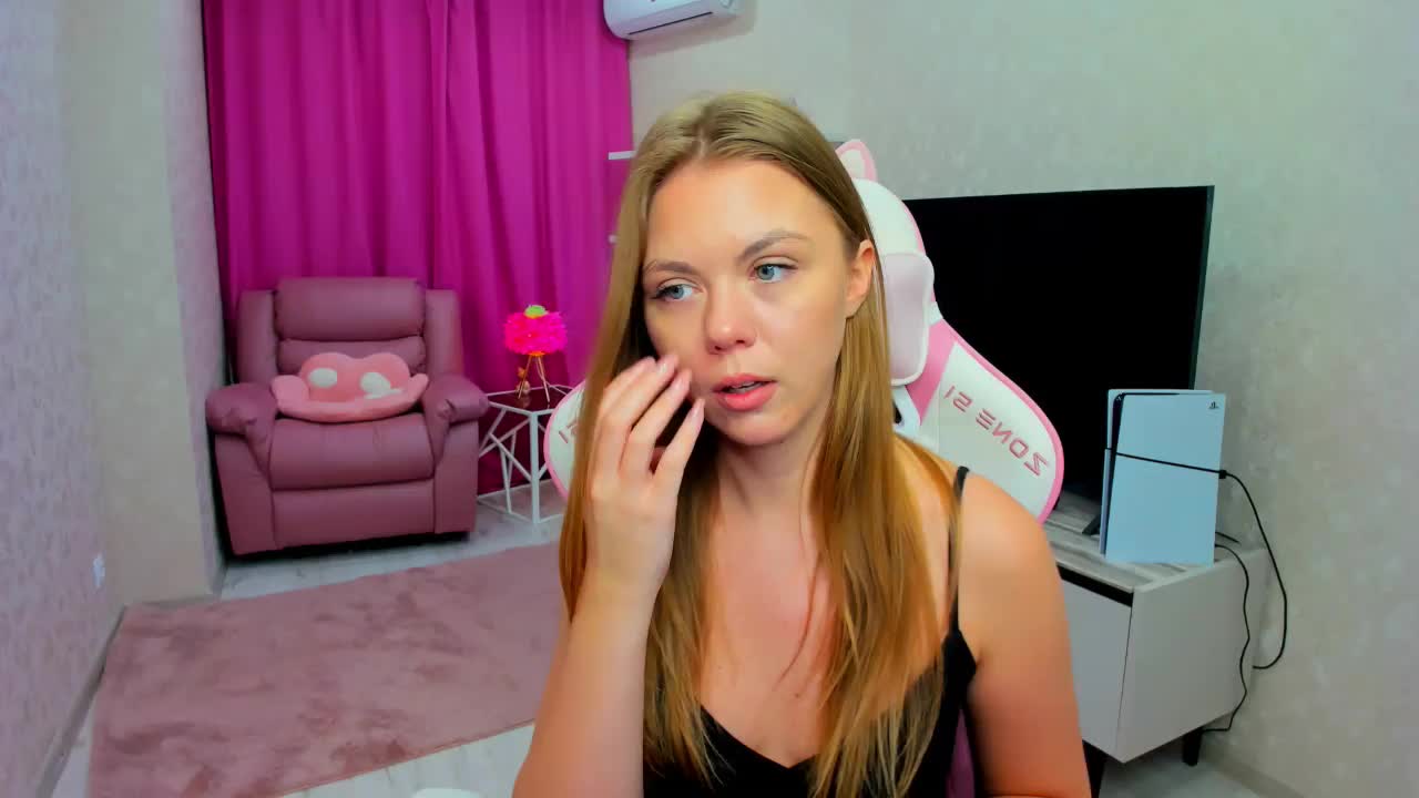 Strawberrye Приват Записи 2026-03-16