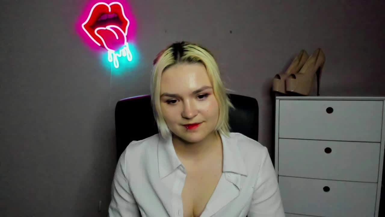 SweetLilyxo Приват Записи 2026-03-17
