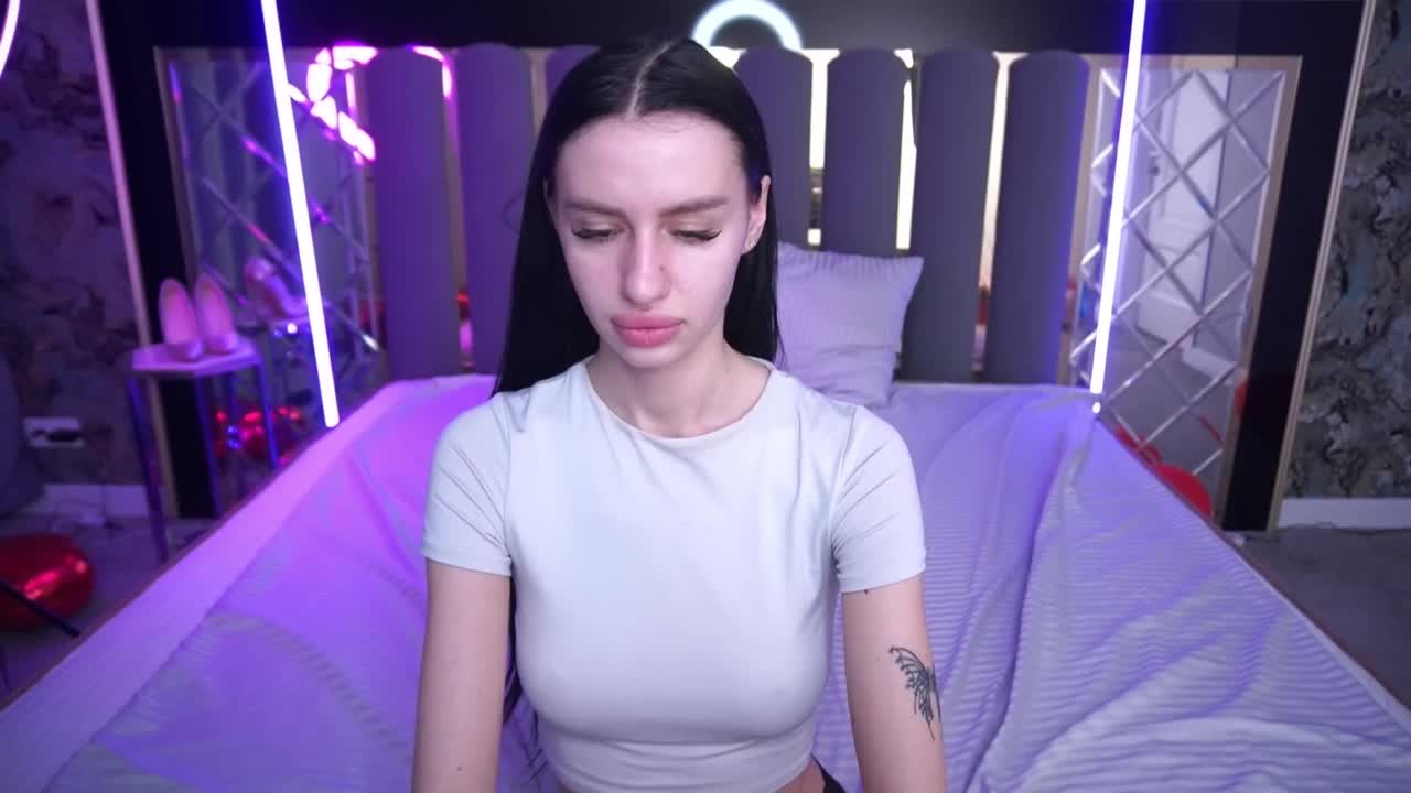 SnowWhiteee Приват Записи 2026-03-17