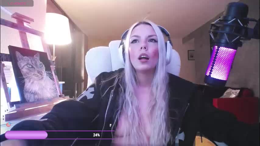 tinykylie Приват Записи 2026-03-18