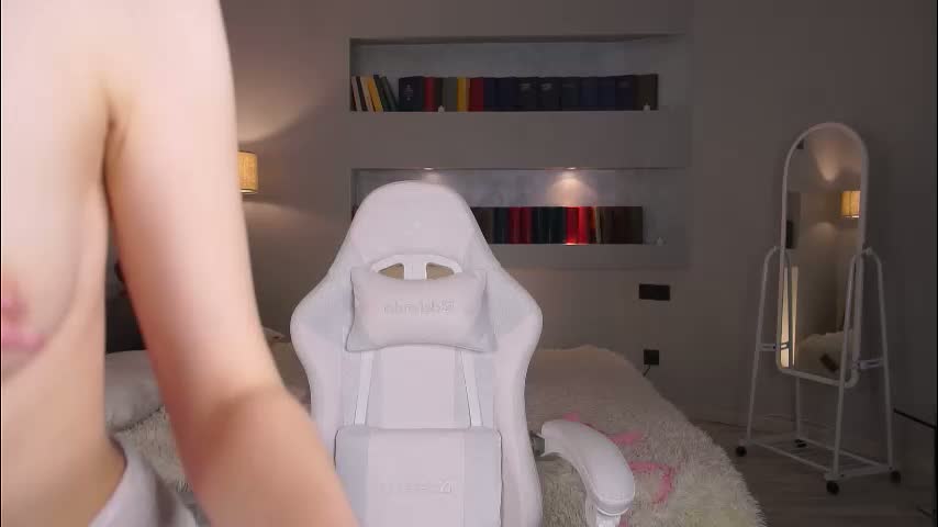 _moonlit_melody_ Приват Записи 2026-03-18