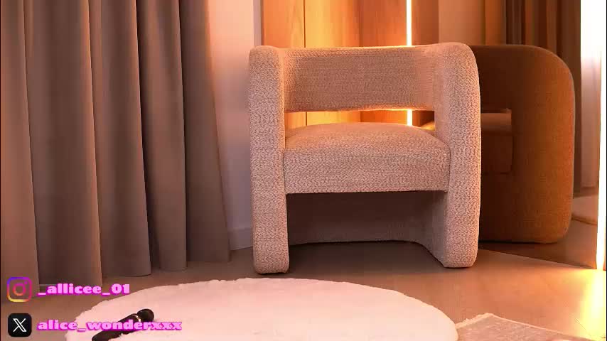 vanessasimon Приват Записи 2026-03-21