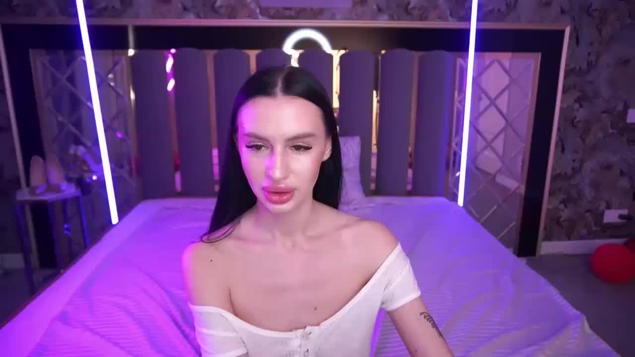 SnowWhiteee Приват Записи 2026-03-23