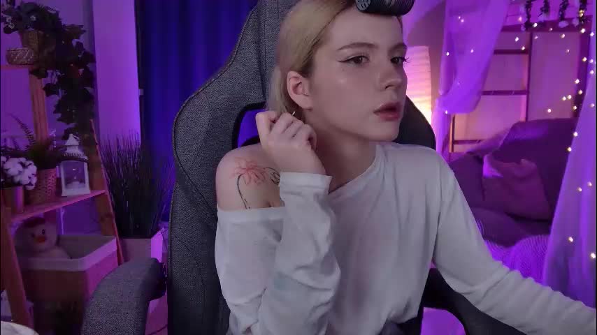 aurorawrenfield Приват Записи 2026-03-25