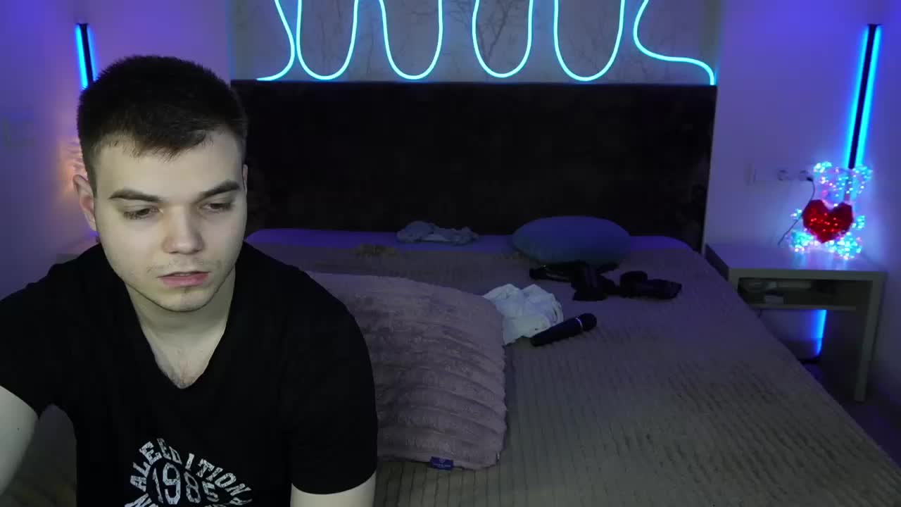 VikkiAndGeorge Приват Записи 2026-03-26