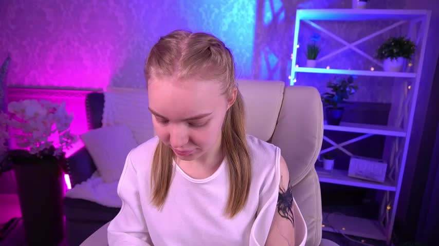 EmilySunshineS Приват Записи 2026-04-01